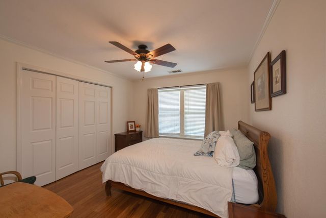 3900 W Allen Court, Visalia, CA 93291