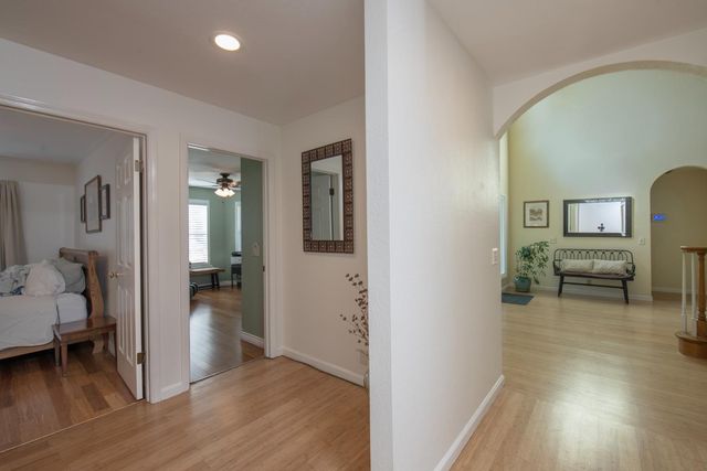 3900 W Allen Court, Visalia, CA 93291