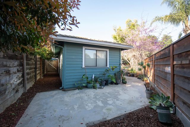 3900 W Allen Court, Visalia, CA 93291