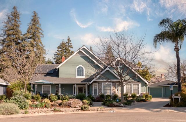 3900 W Allen Court, Visalia, CA 93291