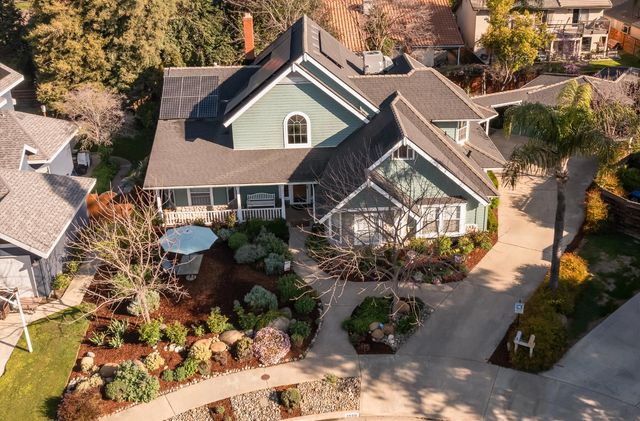 3900 W Allen Court, Visalia, CA 93291