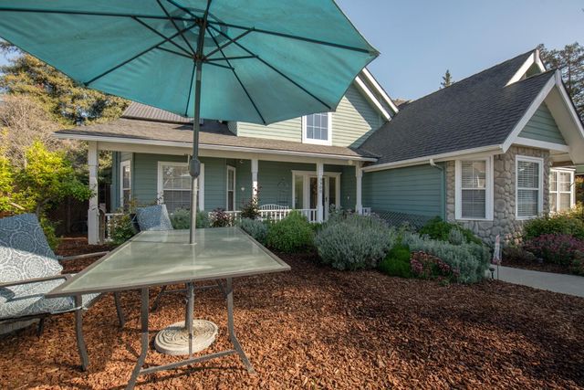 3900 W Allen Court, Visalia, CA 93291