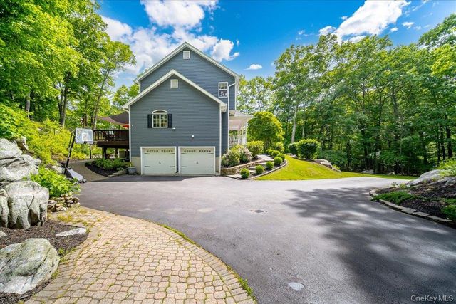 59 Millpond Lane, Holmes, NY 12531