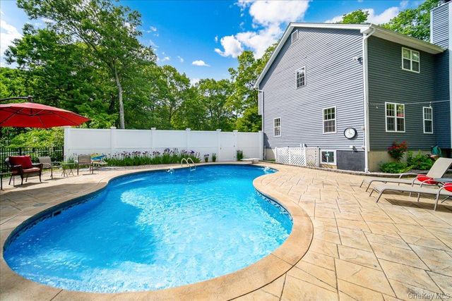 59 Millpond Lane, Holmes, NY 12531