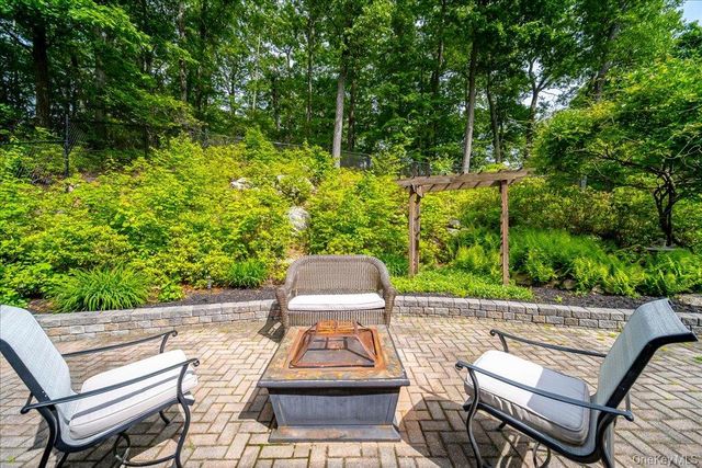 59 Millpond Lane, Holmes, NY 12531