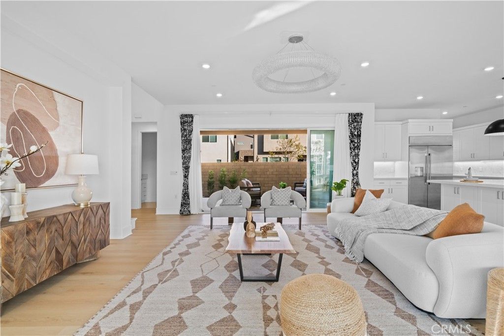 Image 13 of property listing at 262 Sora, Irvine, CA 92618
