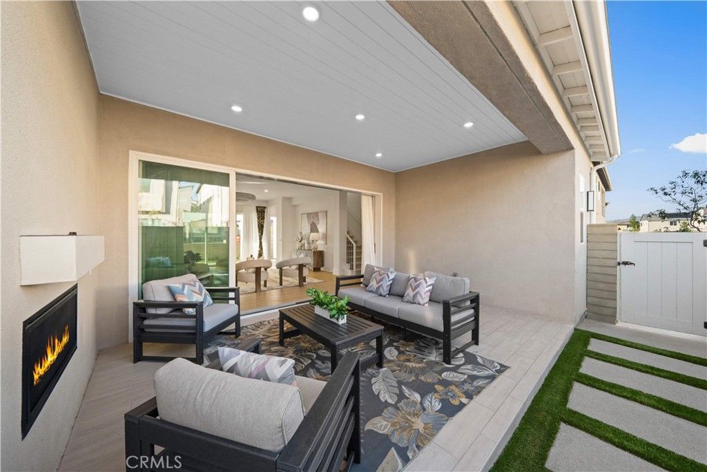 Image 24 of property listing at 262 Sora, Irvine, CA 92618