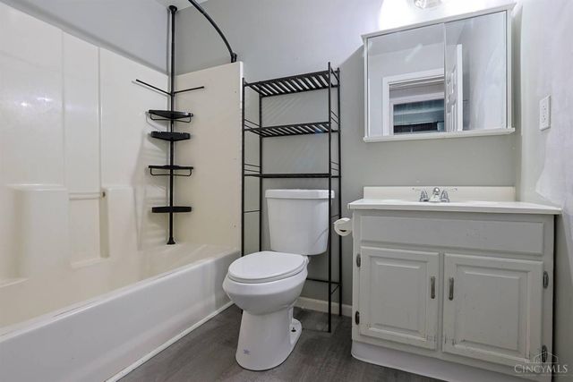 528 Linden Street, Elmwood Place, OH 45216