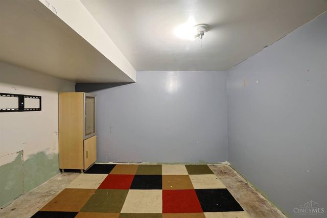 528 Linden Street, Elmwood Place, OH 45216