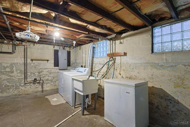 528 Linden Street, Elmwood Place, OH 45216