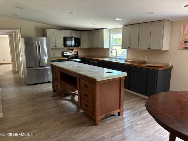 636 UNION Avenue, Interlachen, FL 32148