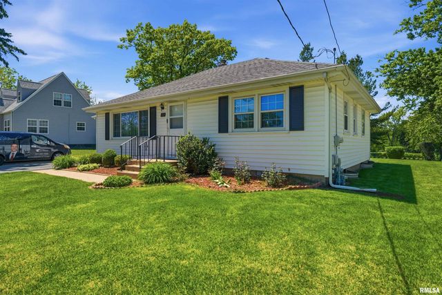 5203 N SHERIDAN Road, Peoria, IL 61614
