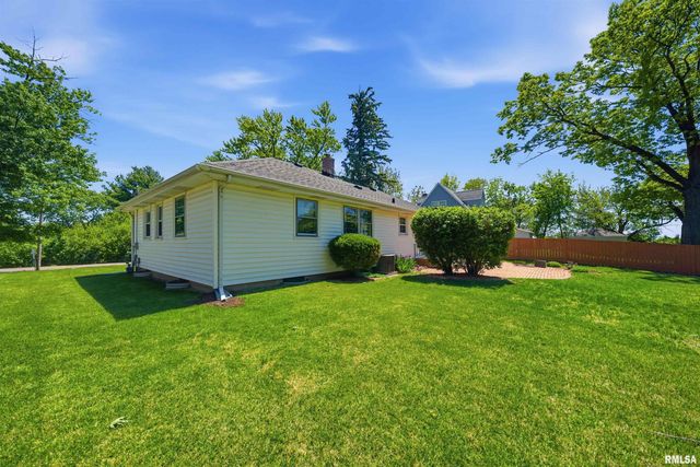 5203 N SHERIDAN Road, Peoria, IL 61614