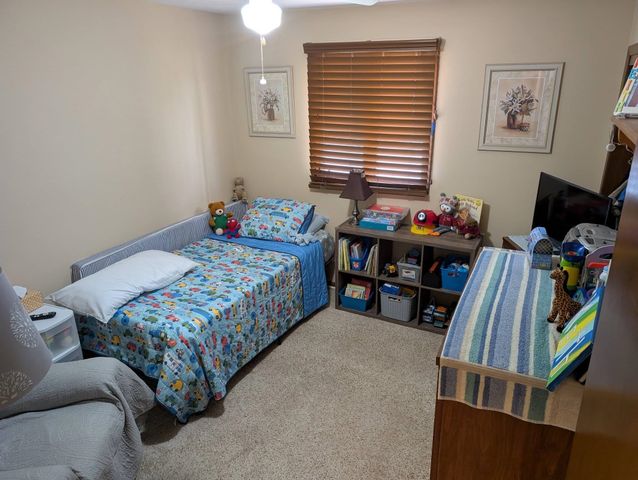 815 Mike Dr, Salina, KS 67401