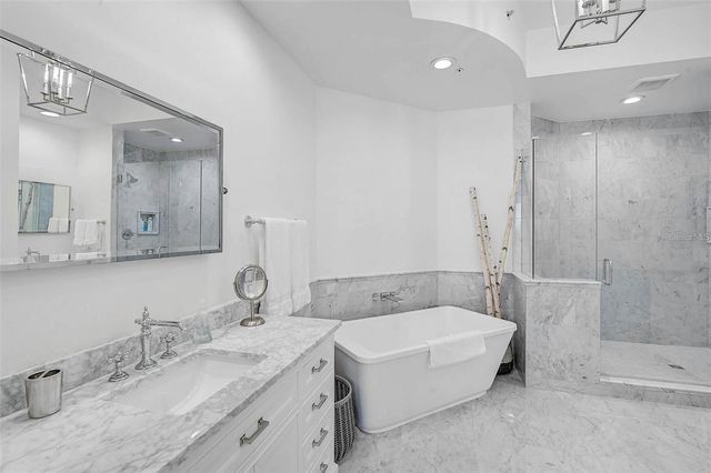 409 N POINT ROAD 802, Osprey, FL 34229