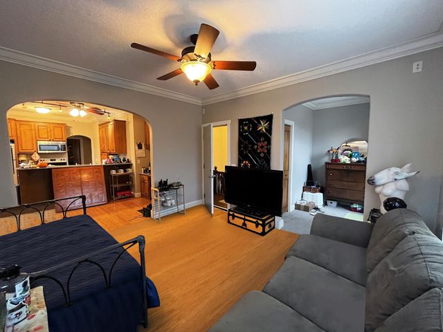 1092 18th Avenue SE, Minneapolis, MN 55414
