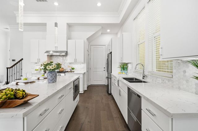3302 Timbergrove Heights Street, Houston, TX 77008