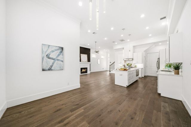 3302 Timbergrove Heights Street, Houston, TX 77008