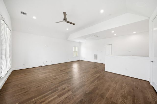 3302 Timbergrove Heights Street, Houston, TX 77008