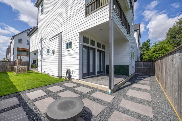 3302 Timbergrove Heights Street, Houston, TX 77008