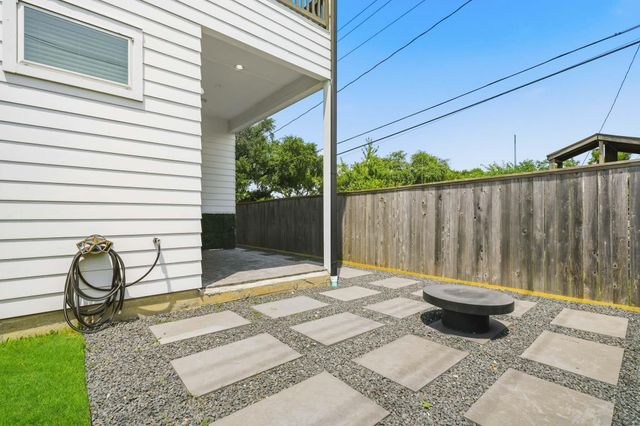 3302 Timbergrove Heights Street, Houston, TX 77008