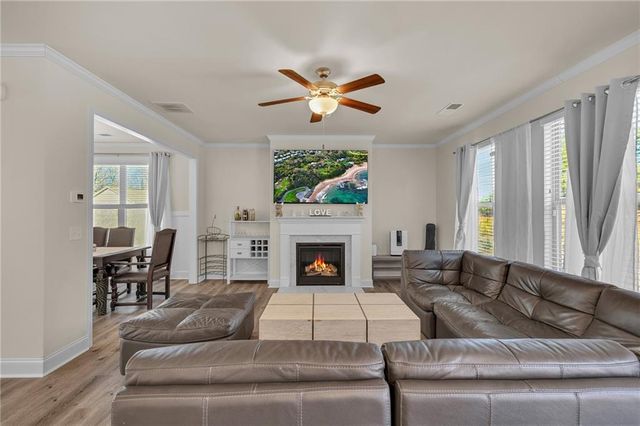 210 Hellen Valley Drive, Braselton, GA 30517