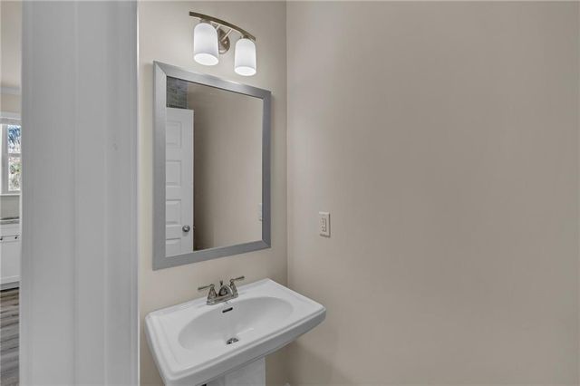 210 Hellen Valley Drive, Braselton, GA 30517