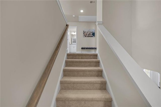 210 Hellen Valley Drive, Braselton, GA 30517