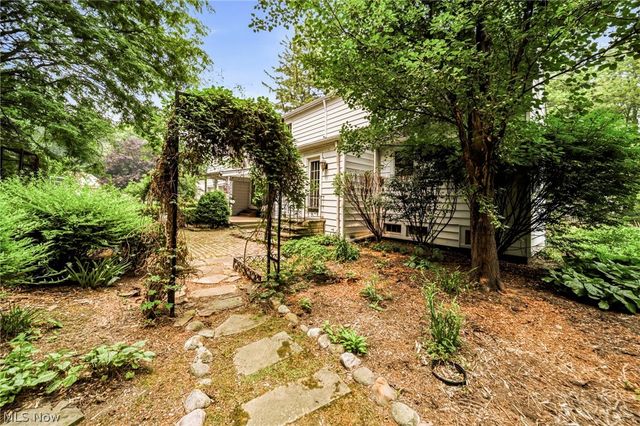 7364 Johnnycake Ridge Road, Mentor, OH 44060
