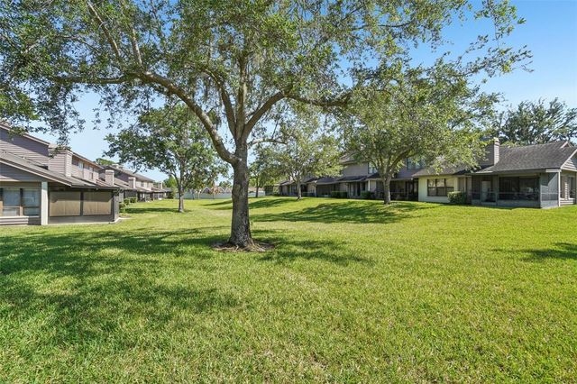 745 OAK PARK PLACE, Brandon, FL 33511