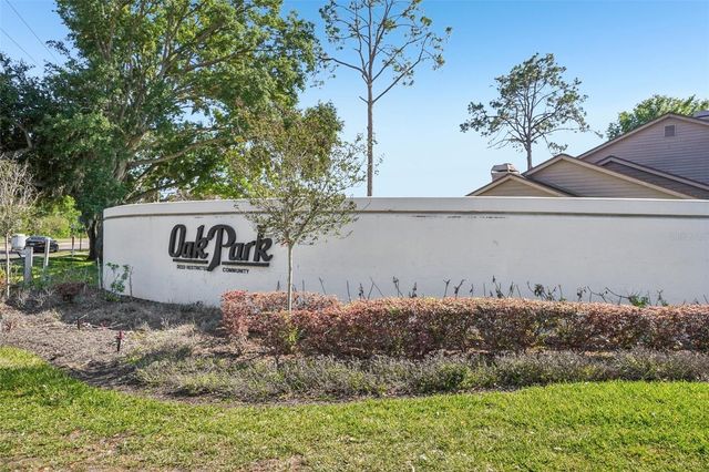 745 OAK PARK PLACE, Brandon, FL 33511