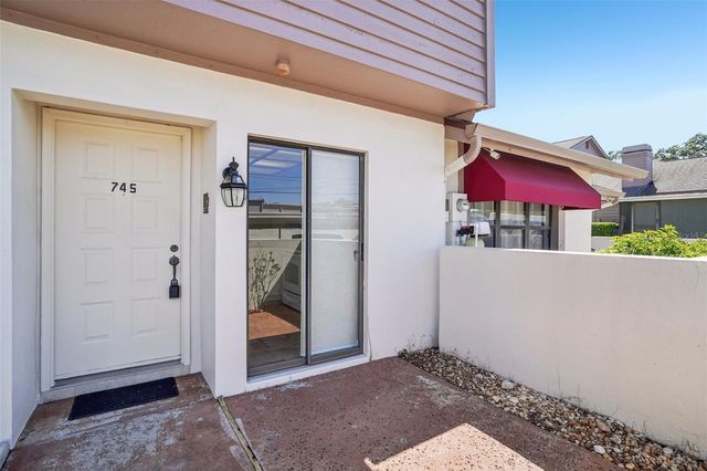 745 OAK PARK PLACE, Brandon, FL 33511