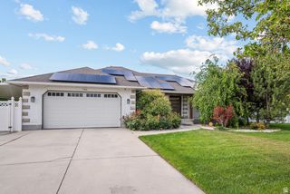 1366 W PALMER LN, South Jordan, UT 84095