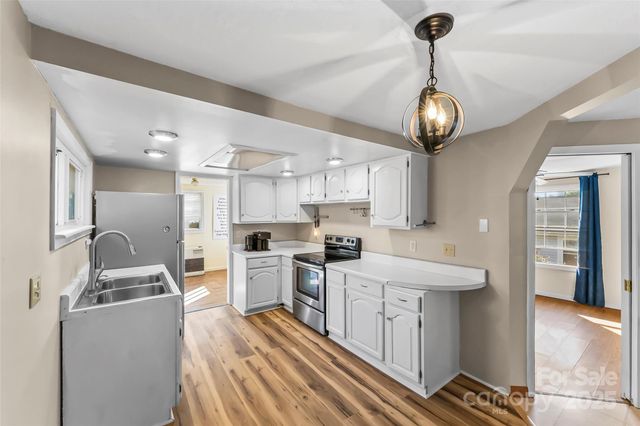 70 First Street, Canton, NC 28716
