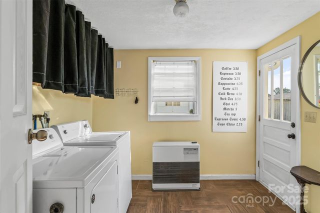 70 First Street, Canton, NC 28716