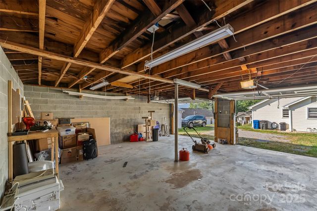 70 First Street, Canton, NC 28716