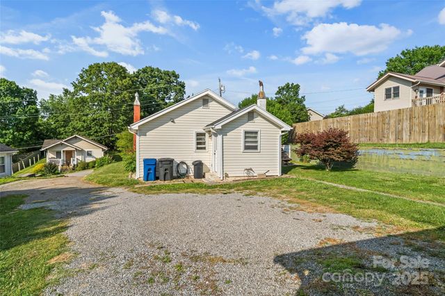 70 First Street, Canton, NC 28716