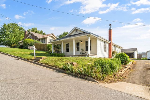 70 First Street, Canton, NC 28716