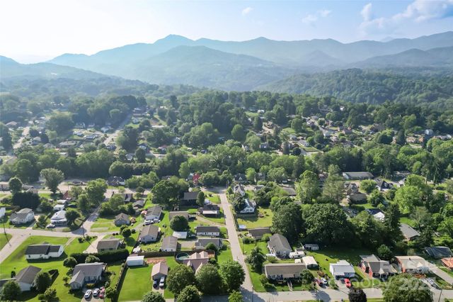 70 First Street, Canton, NC 28716