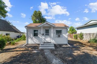 2217 E Sanson Ave, Spokane, WA 99207