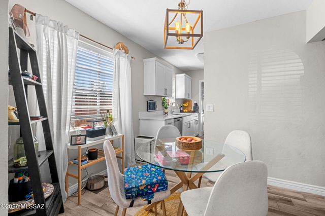 2819 E Edison Street, Tucson, AZ 85716