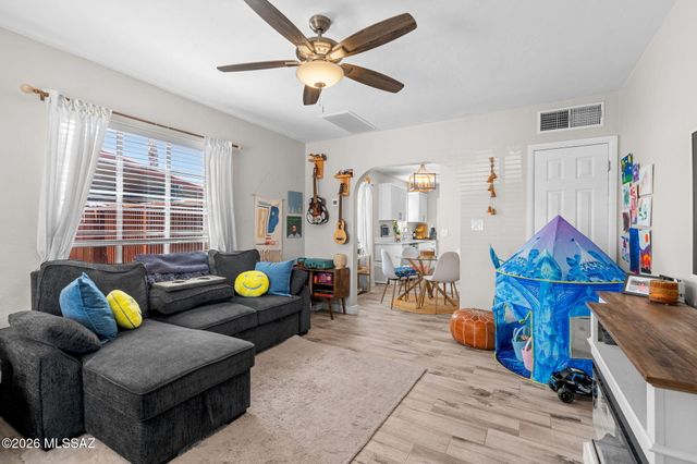 2819 E Edison Street, Tucson, AZ 85716