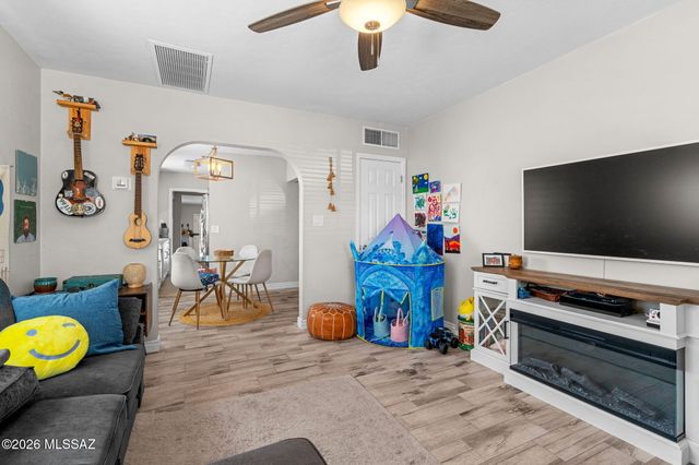 2819 E Edison Street, Tucson, AZ 85716