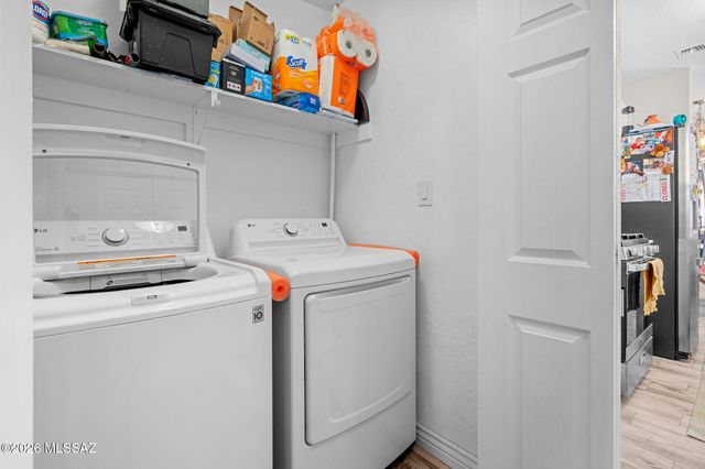 2819 E Edison Street, Tucson, AZ 85716