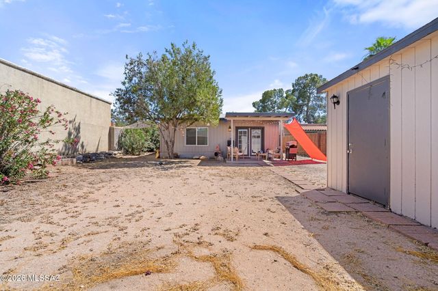 2819 E Edison Street, Tucson, AZ 85716