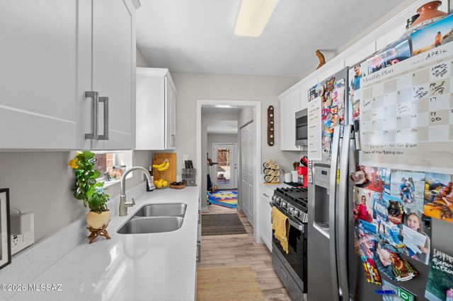 2819 E Edison Street, Tucson, AZ 85716