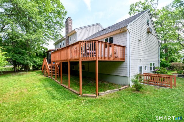 44 Newfield Court, Stamford, CT 06905