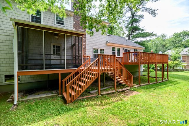 44 Newfield Court, Stamford, CT 06905