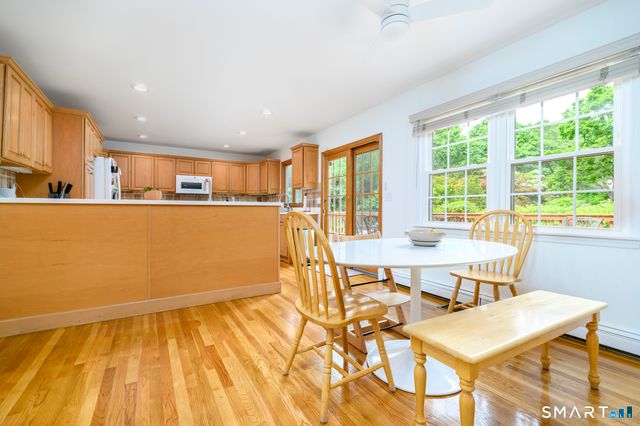 44 Newfield Court, Stamford, CT 06905
