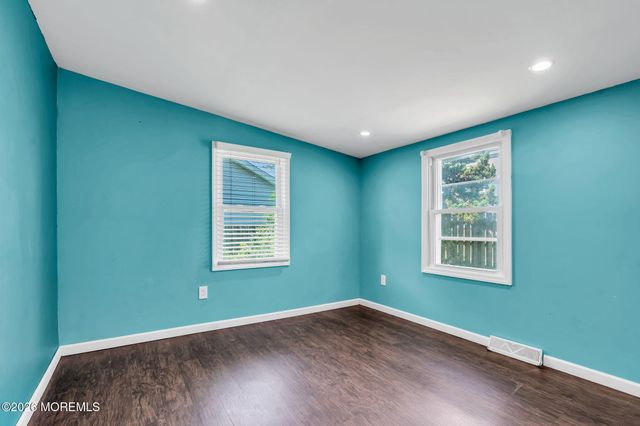 3 Bellevue Avenue, Leonardo, NJ 07737